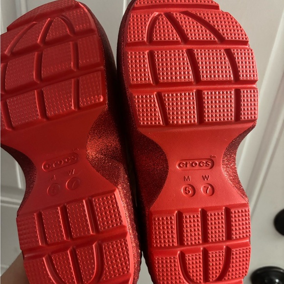 Hello Kitty Crocs NWT ❤️ - Picture 3 of 5